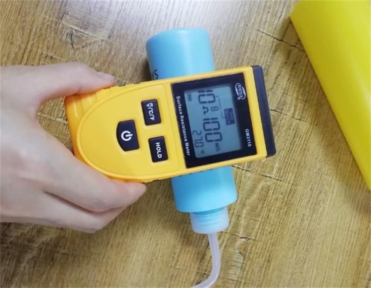 esd-pullon pintakestävyys